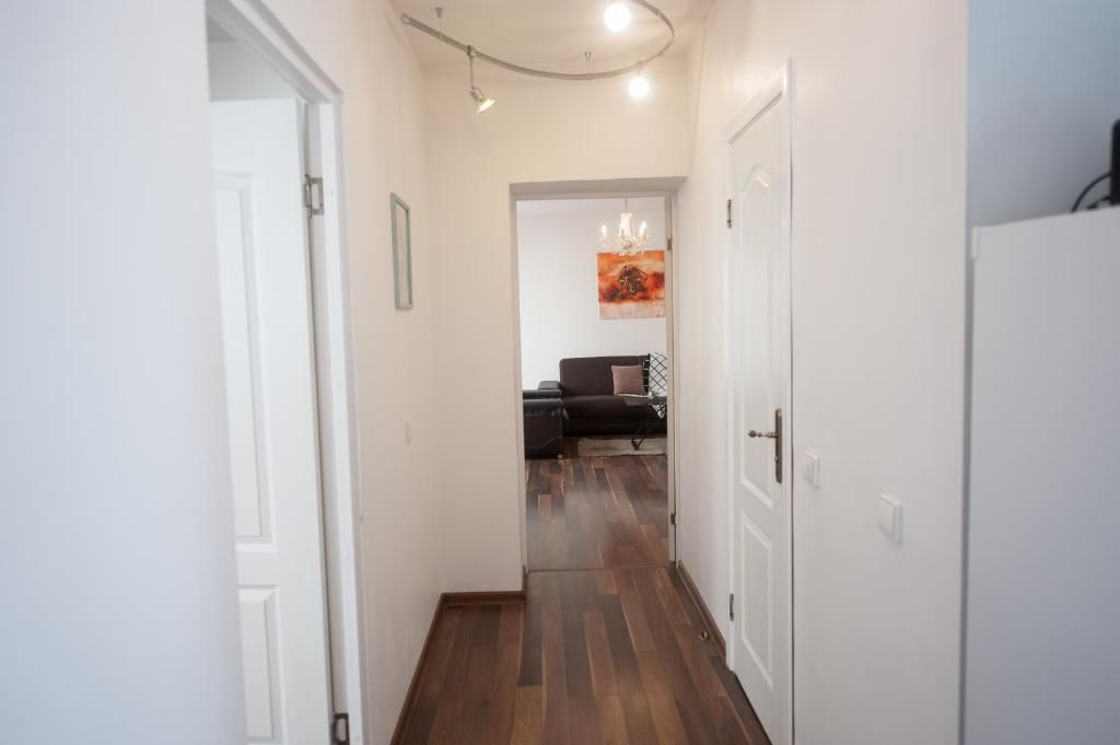 Апартаменты V 12 -Terrace + 3 rooms apartment Vilnius Old Town Вильнюс