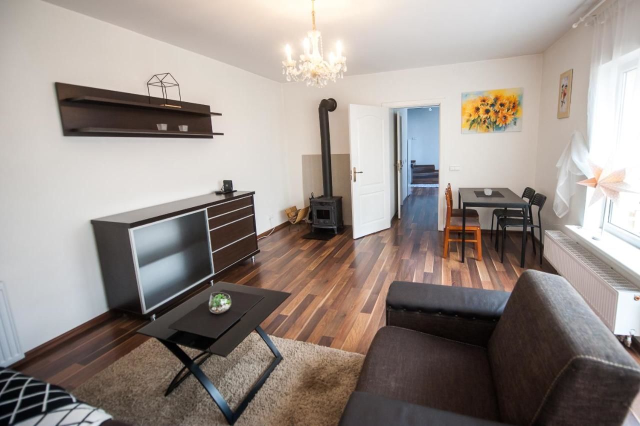 Апартаменты V 12 -Terrace + 3 rooms apartment Vilnius Old Town Вильнюс